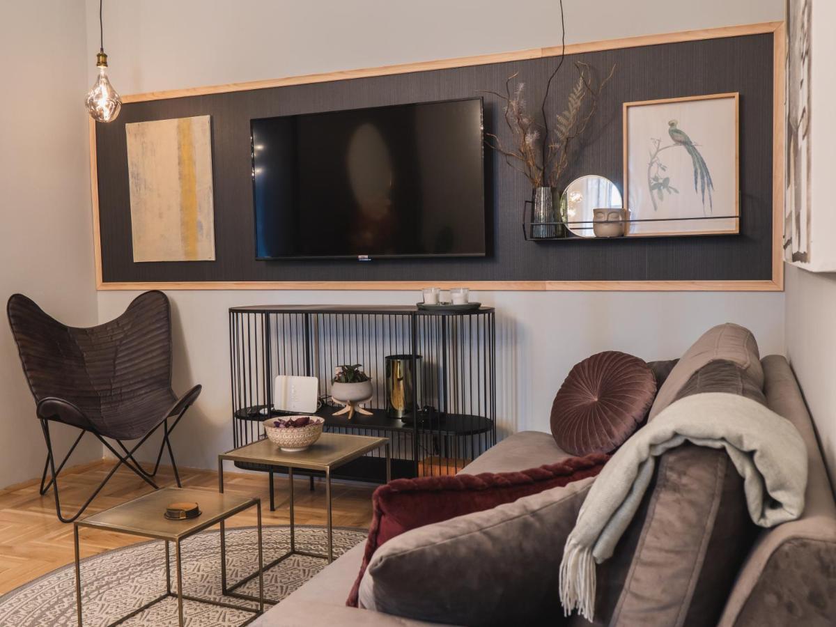 Secret Garden Apartment Загреб Екстериор снимка